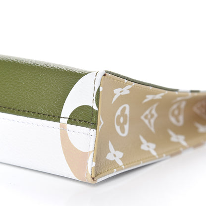 Louis Vuitton Monogram Giant Toiletry Pouch 26 Kaki 6 of 9