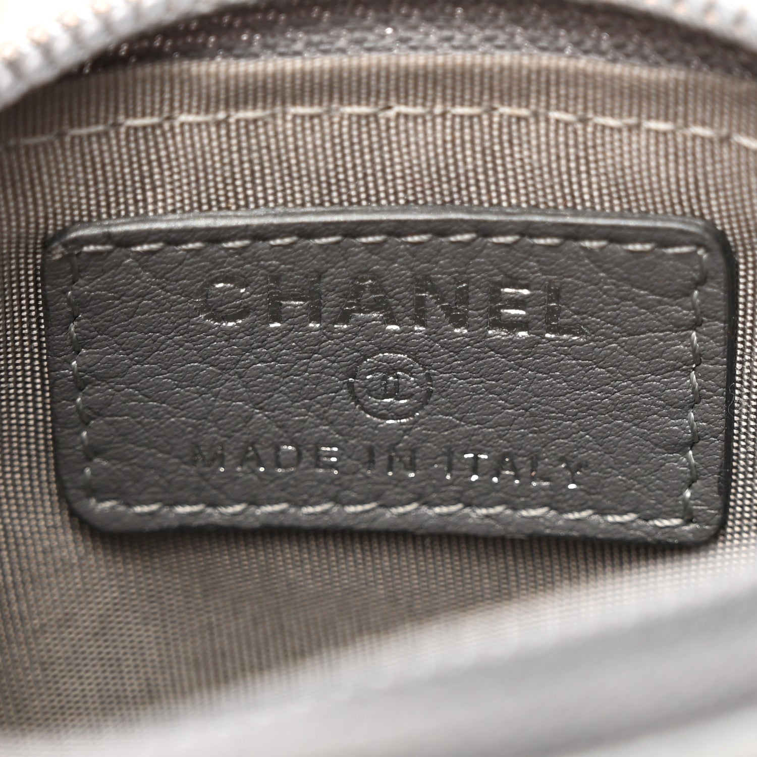 Chanel Metallic Aged Calfskin Quilted Palette Key Holder Case Silver 6 of 8