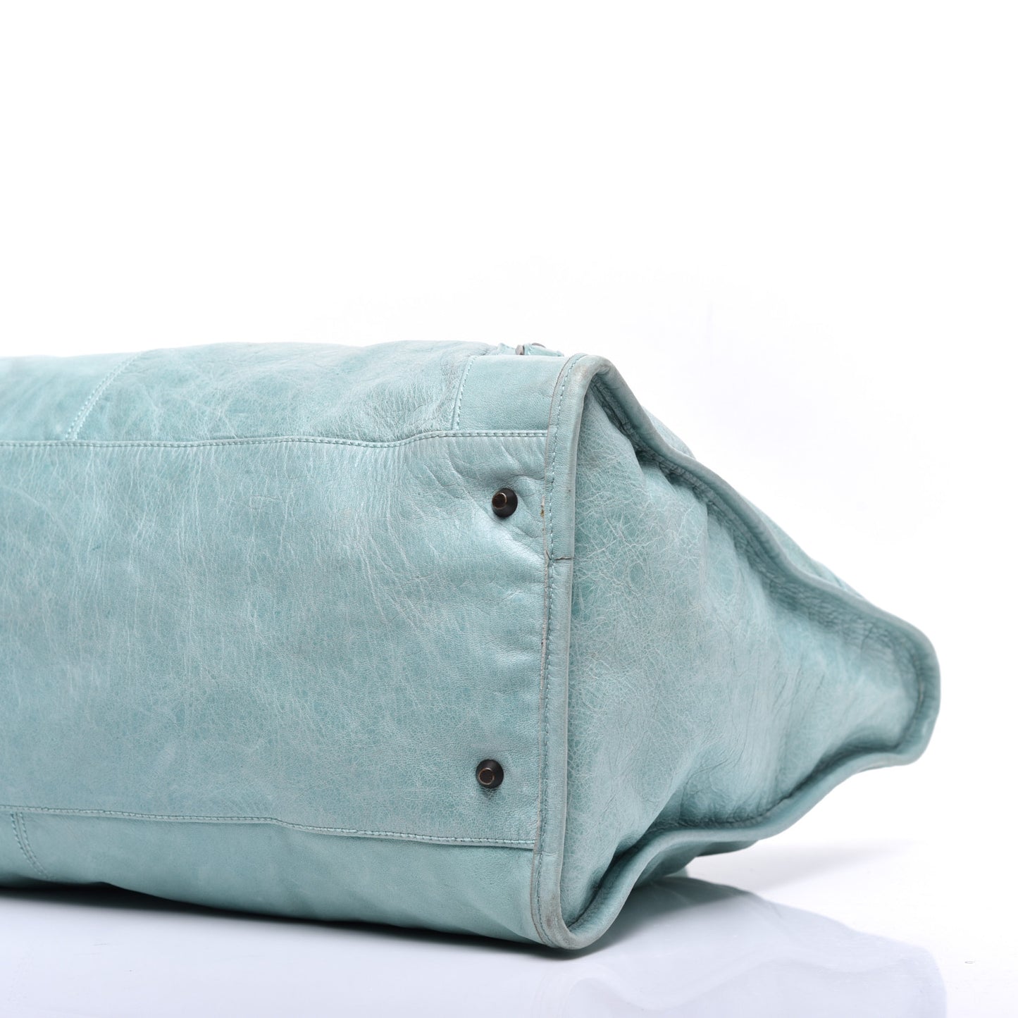 Agneau Classic Hardware Weekender Maldives