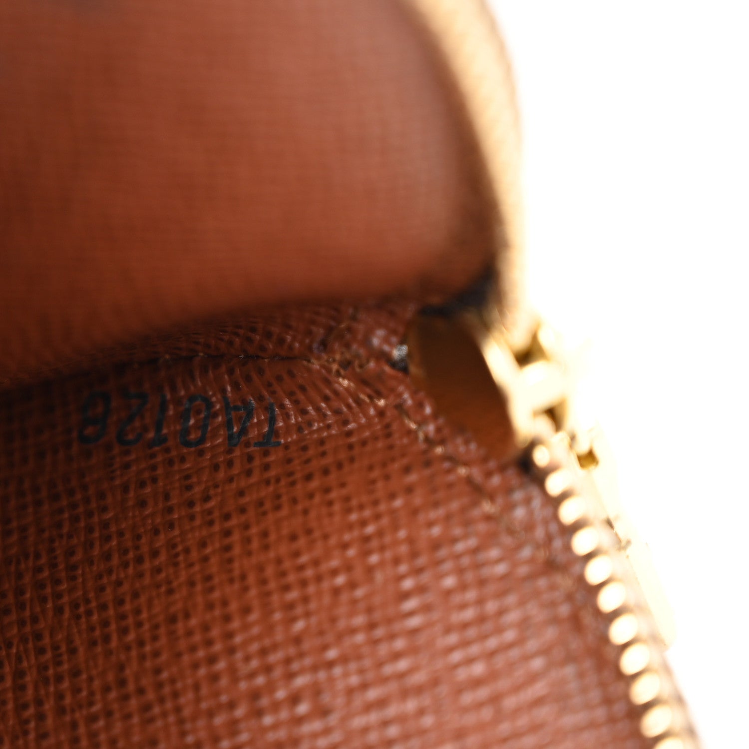 Louis Vuitton Monogram Round Coin Purse 6 of 10