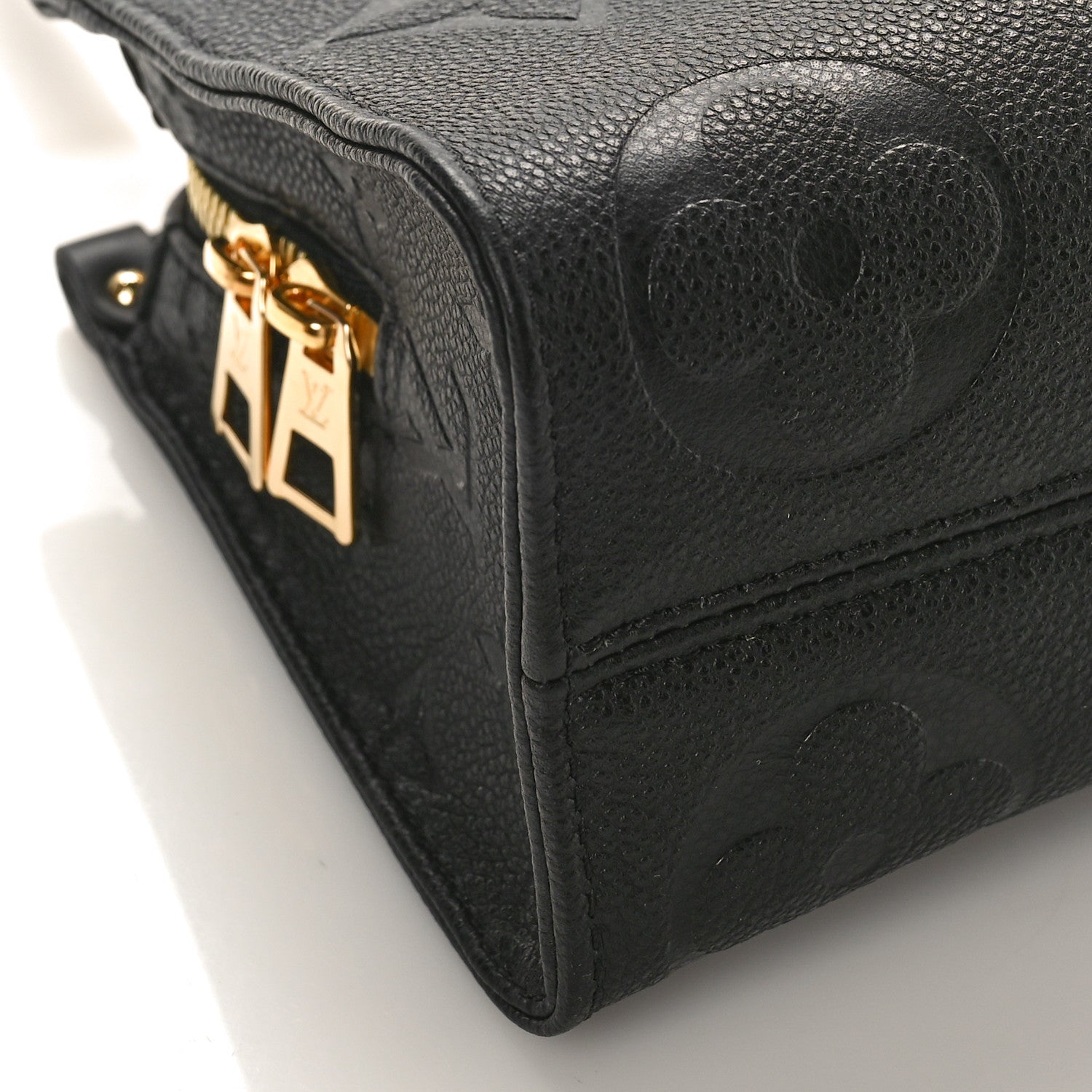 Louis Vuitton Empreinte OnTheGo East West Black 8 of 10