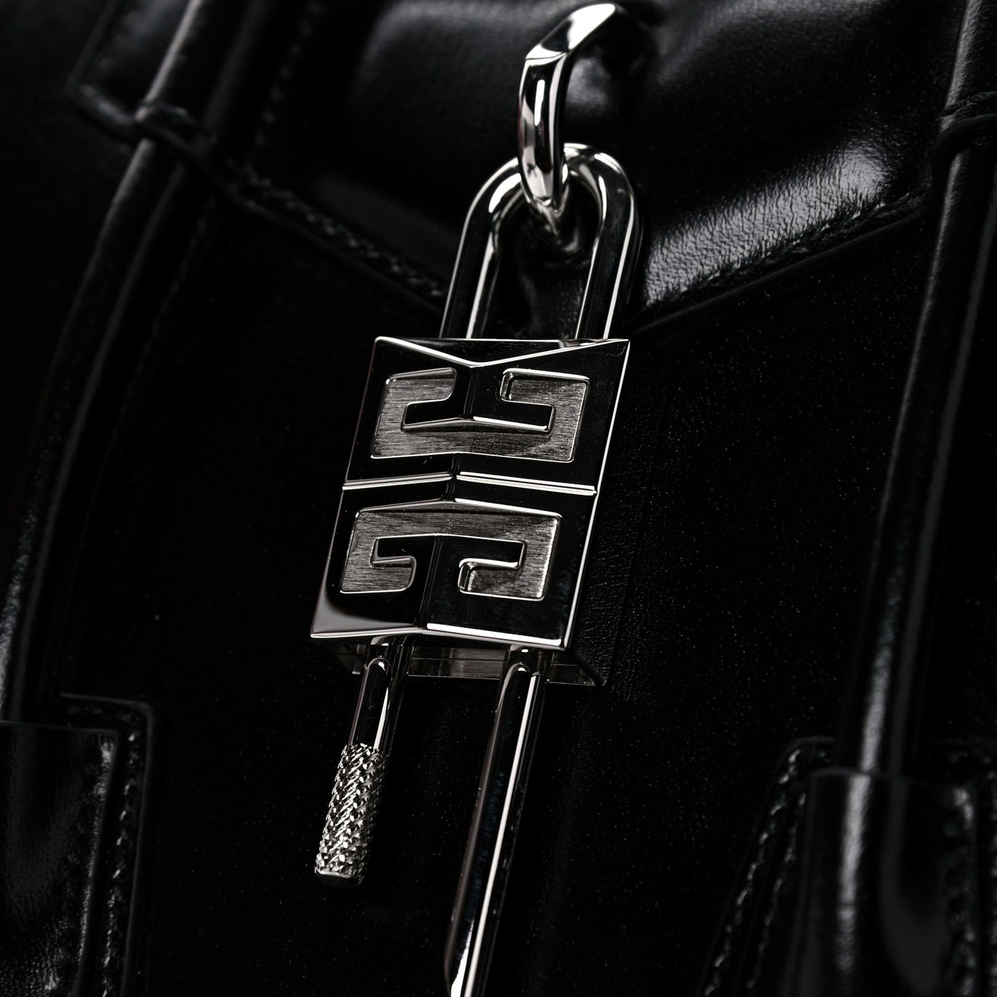 Box Calfskin Mini Lock Antigona Shoulder Bag Black