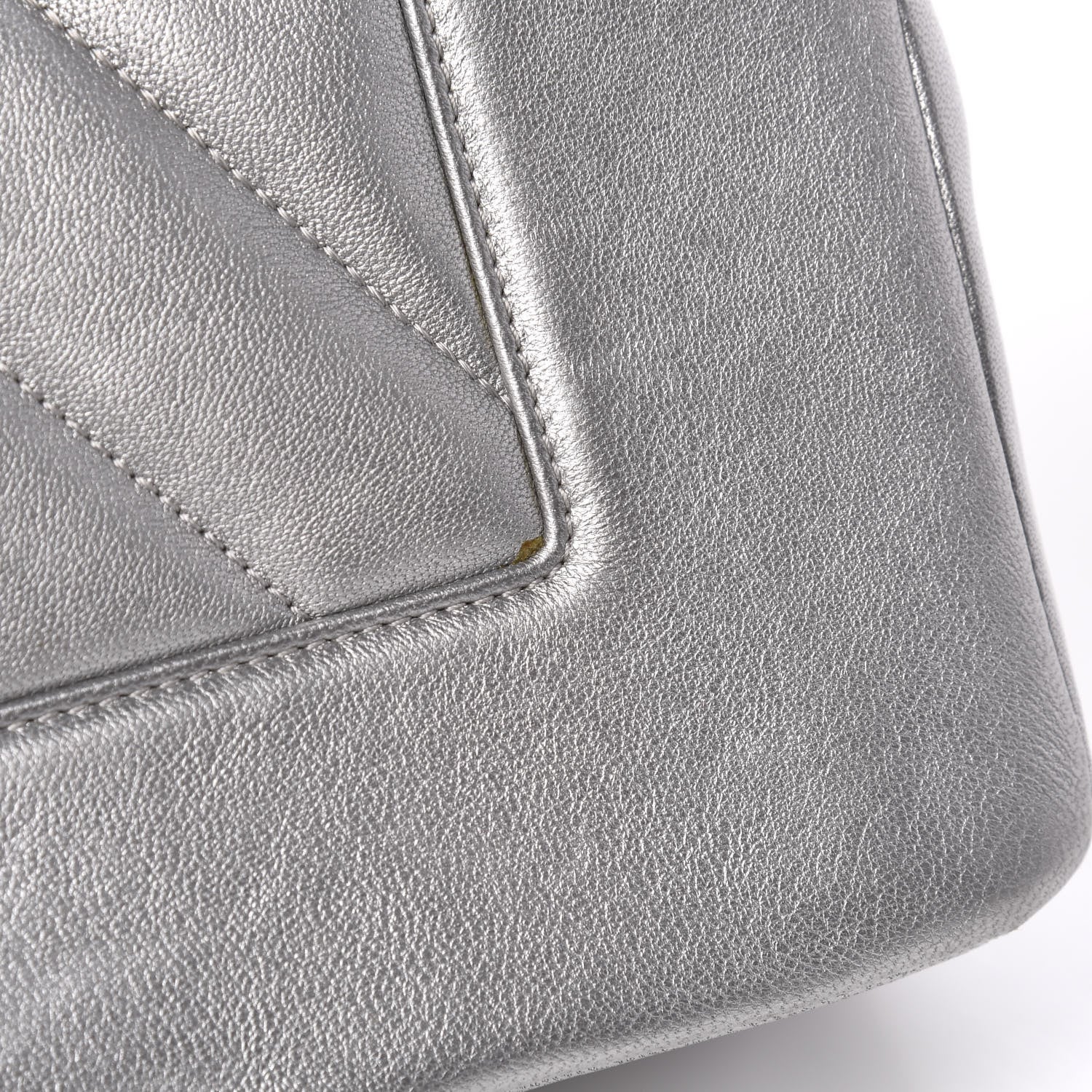 Chanel Metallic Sheepskin Chevron Quilted Medium Vintage Mademoiselle Flap Silver 14 of 14