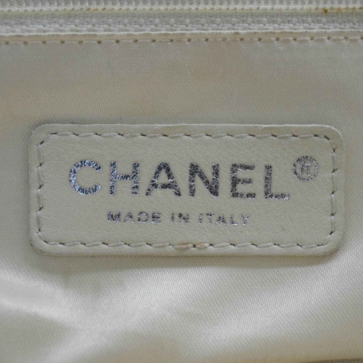 Chanel Lambskin Quilted East West Flap Navy 8 of 11