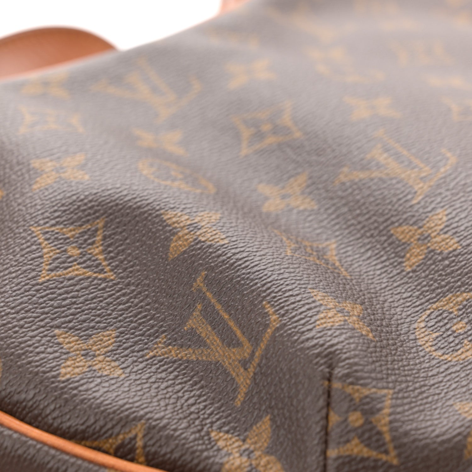 Louis Vuitton Monogram Croissant MM 12 of 12