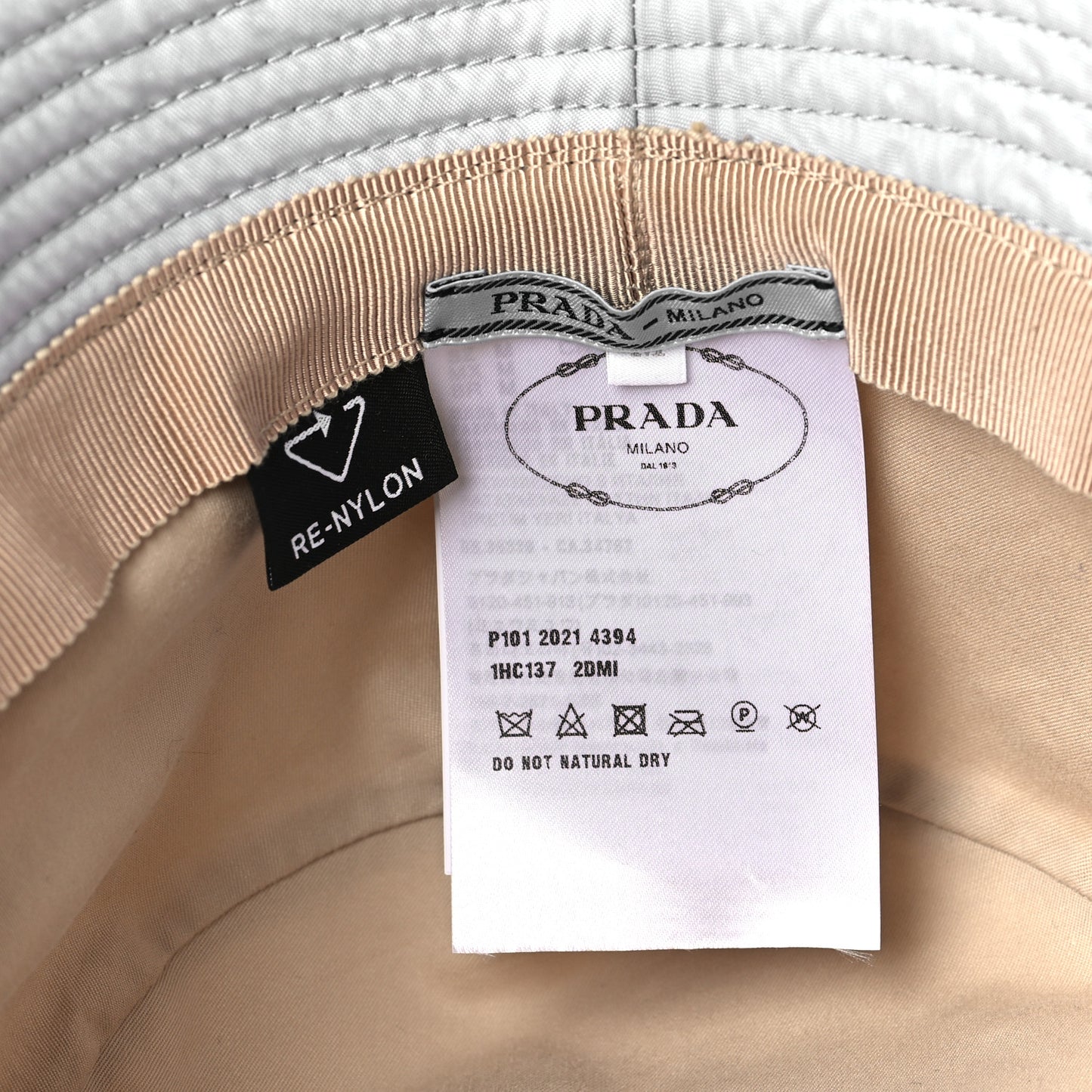 Re-Nylon Metal Triangle Logo Womens Bucket Hat M Fiordaliso