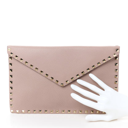 Valentino Garavani Pebbled Calfskin Large Rockstud Envelope Clutch Poudre 2 of 10