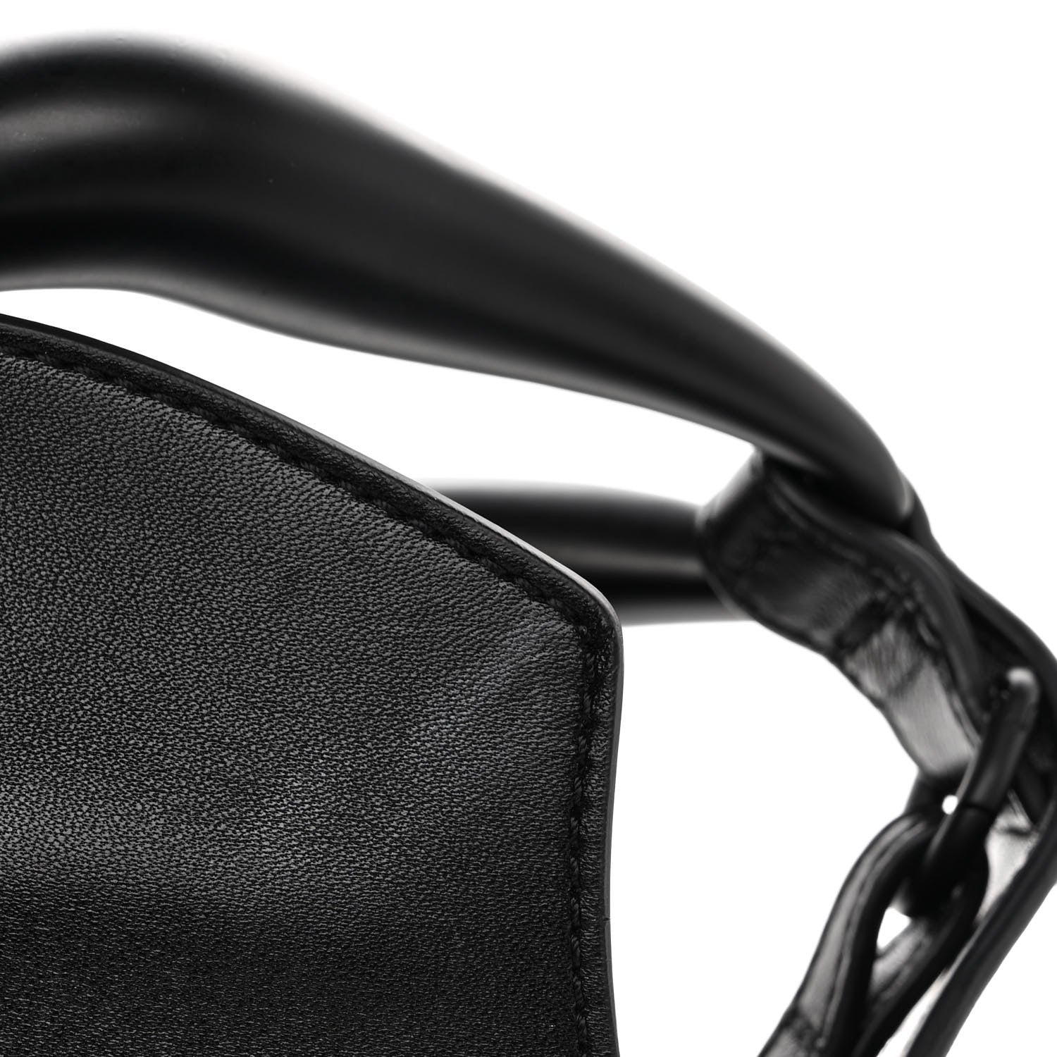 Chloe Small Grain Calfskin Kiss Bag Black 10 of 10