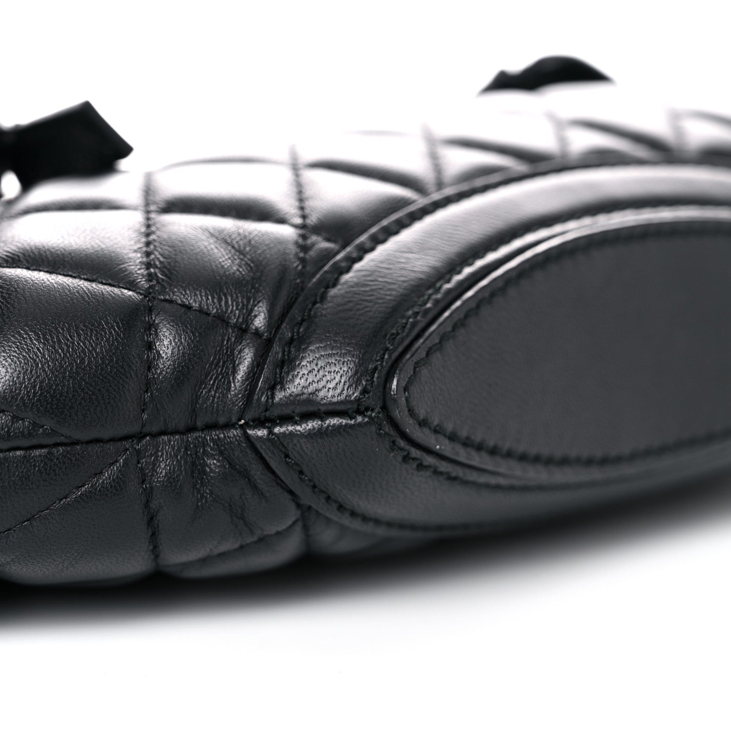Alexander McQueen Lambskin Quilted De Manta Clutch Black 8 of 12