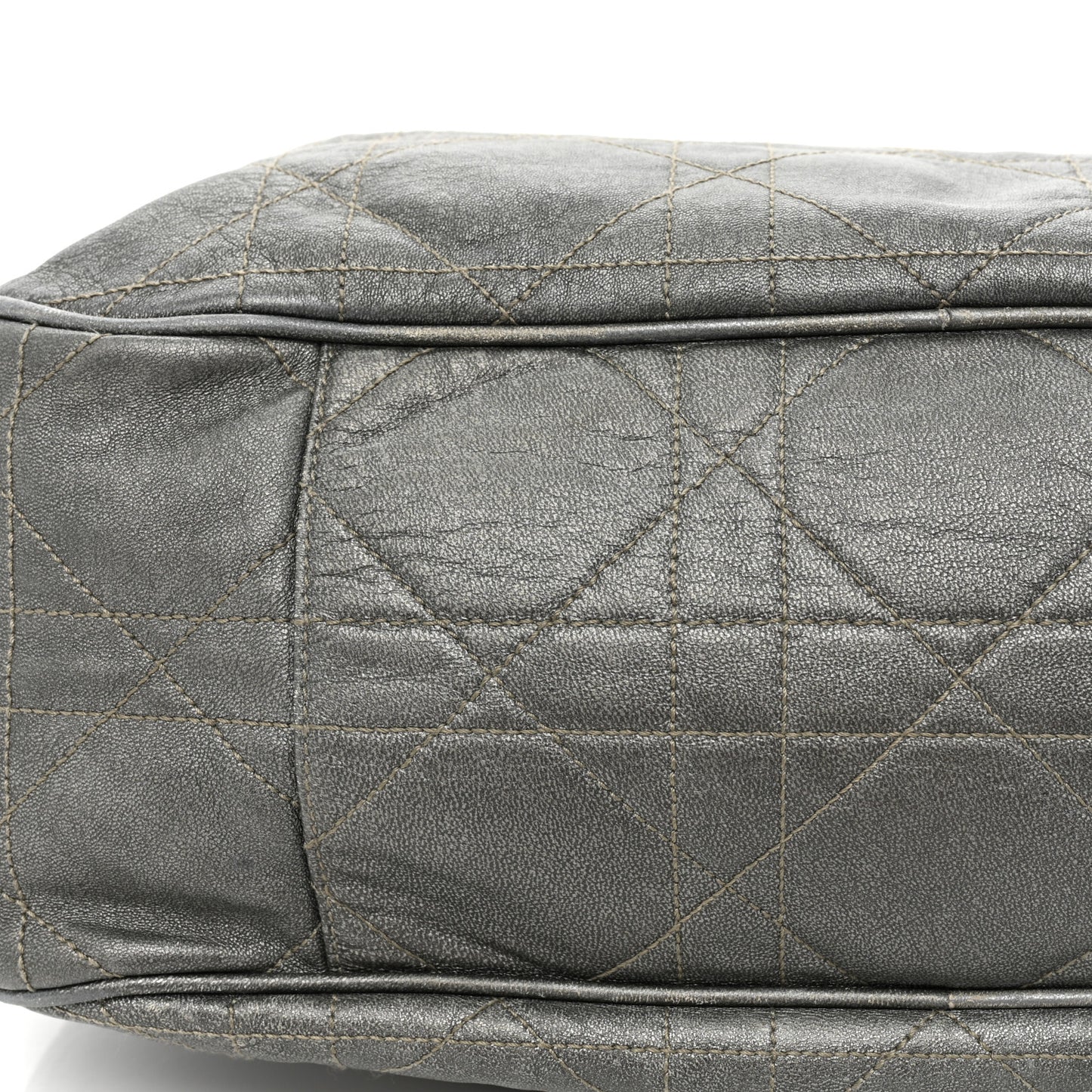 Metallic Lambskin Cannage Drawstring Bag Grey