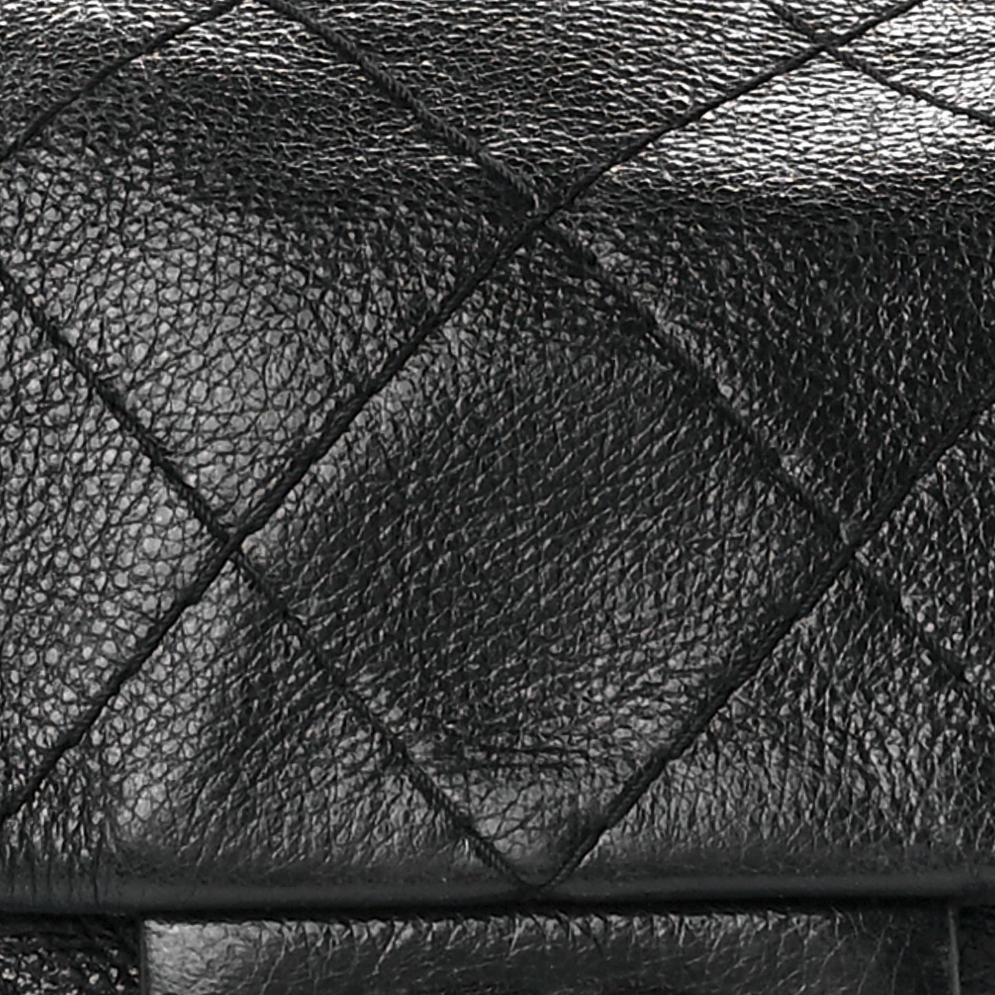 Glazed Calfskin Stitched On The Road Flap Black