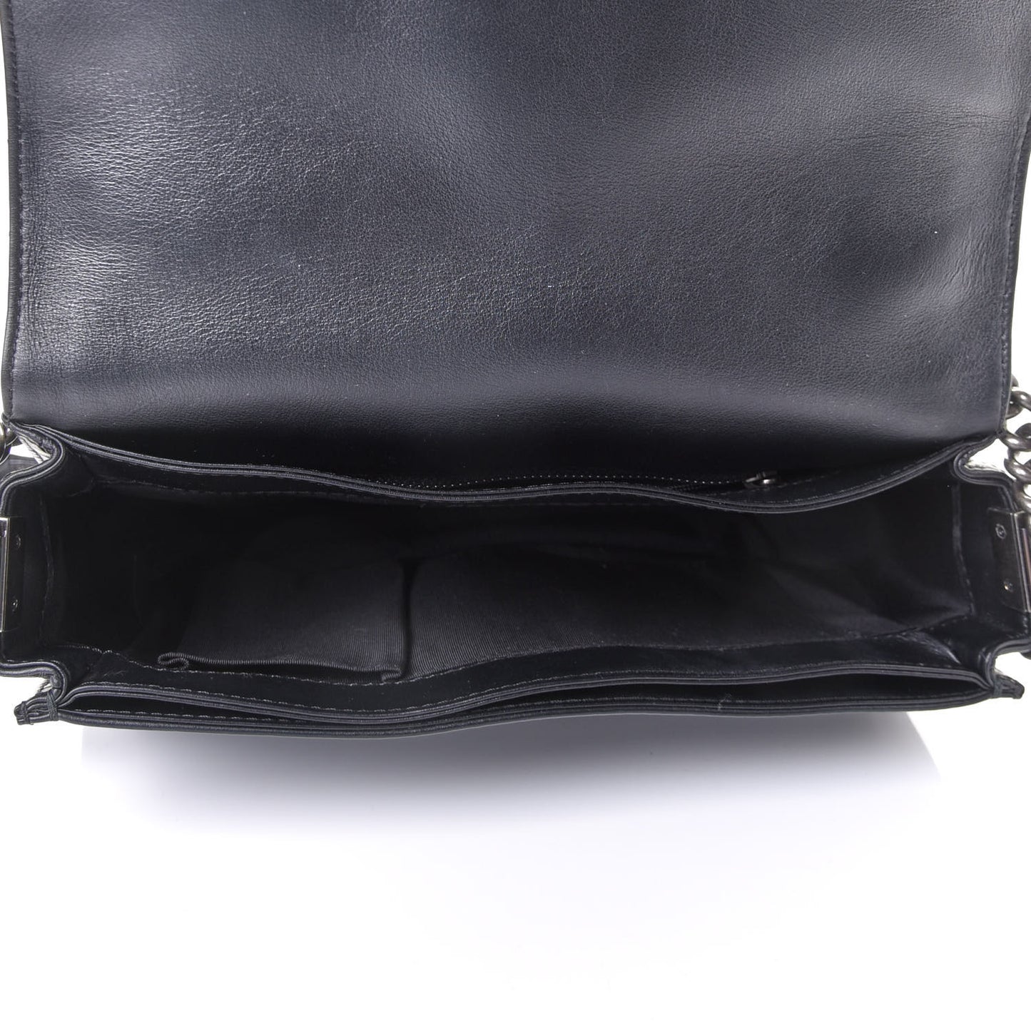 Calfskin Enchained New Medium Boy Flap Black