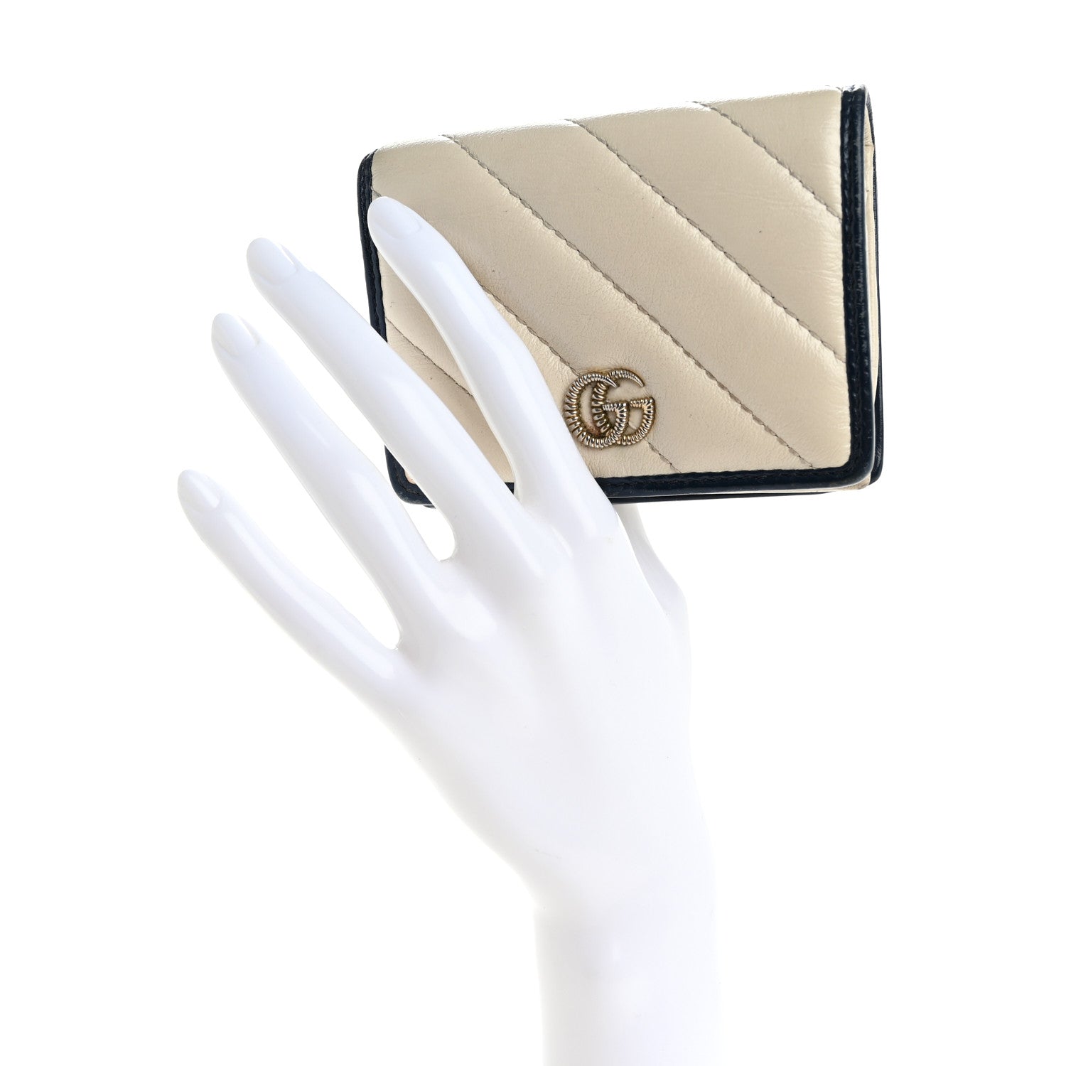 Gucci Vintage Effect Calfskin Matelasse Diagonal Torchon GG Marmont Card Case Wallet Mystic White Blue Agata 2 of 13