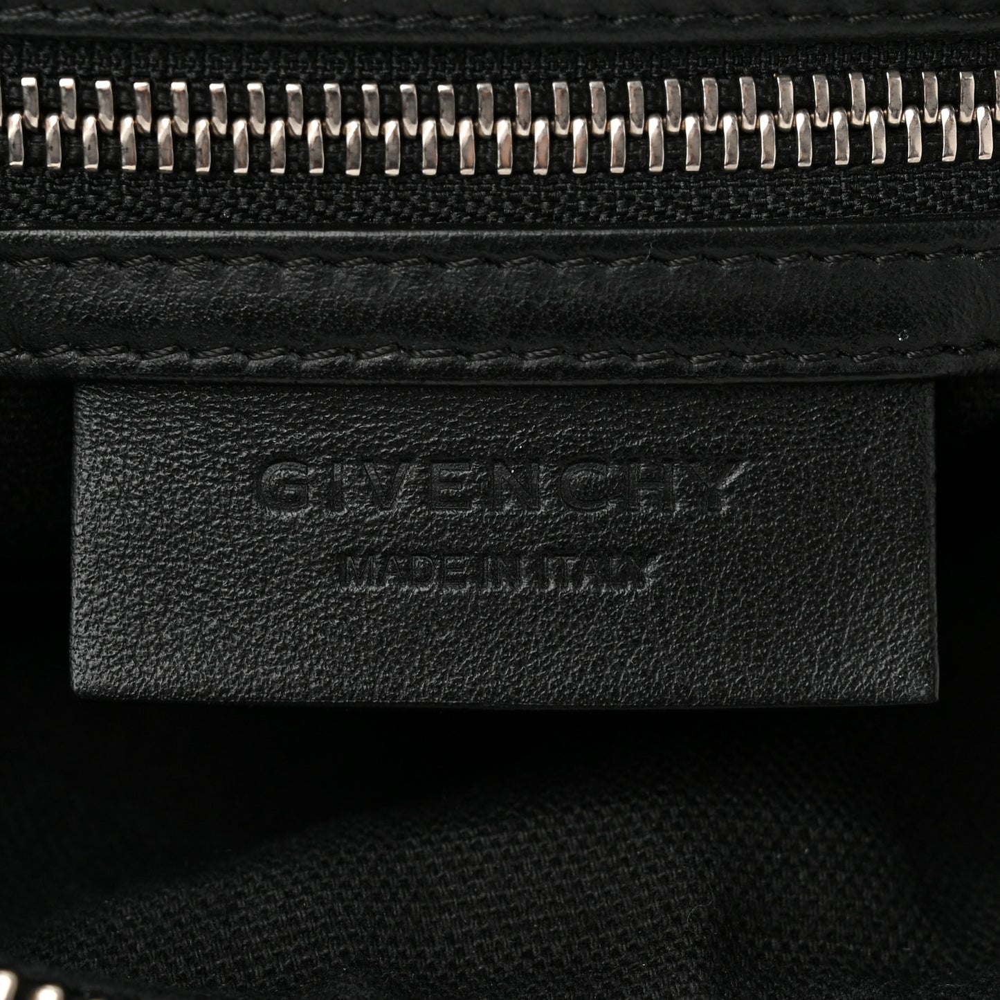 Calfskin Gothic Medium Pandora Black