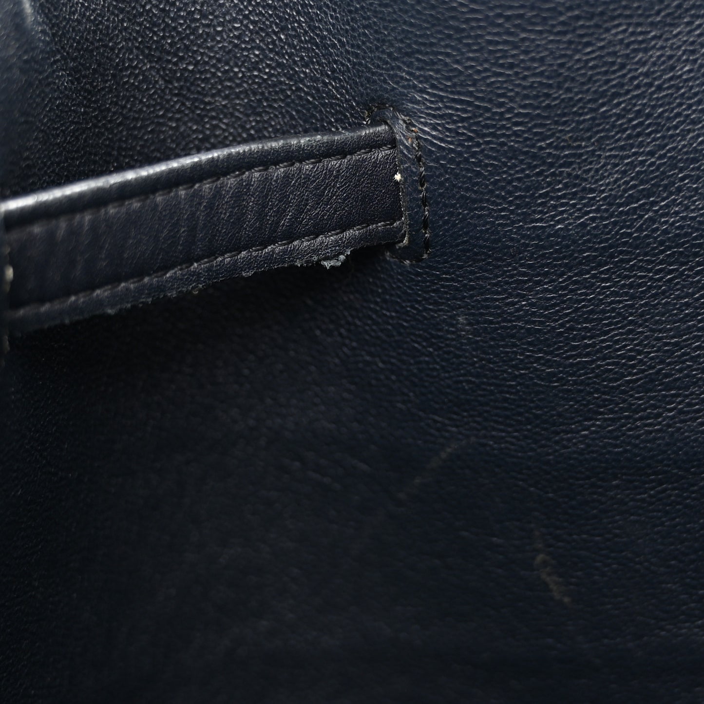 Crocodile Embossed Nubuck Small Belt Cabas Phantom Navy Blue