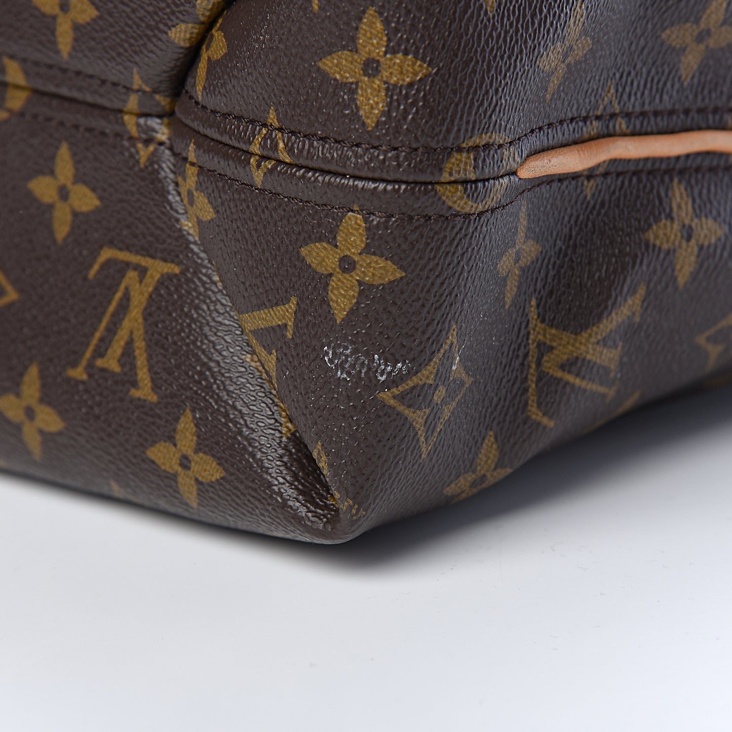 Monogram Sully MM