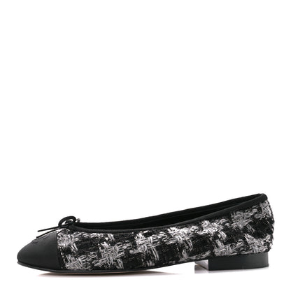 Chanel Tweed Grosgrain Cap Toe Ballerina Flats 38.5 Black White 1 of 8