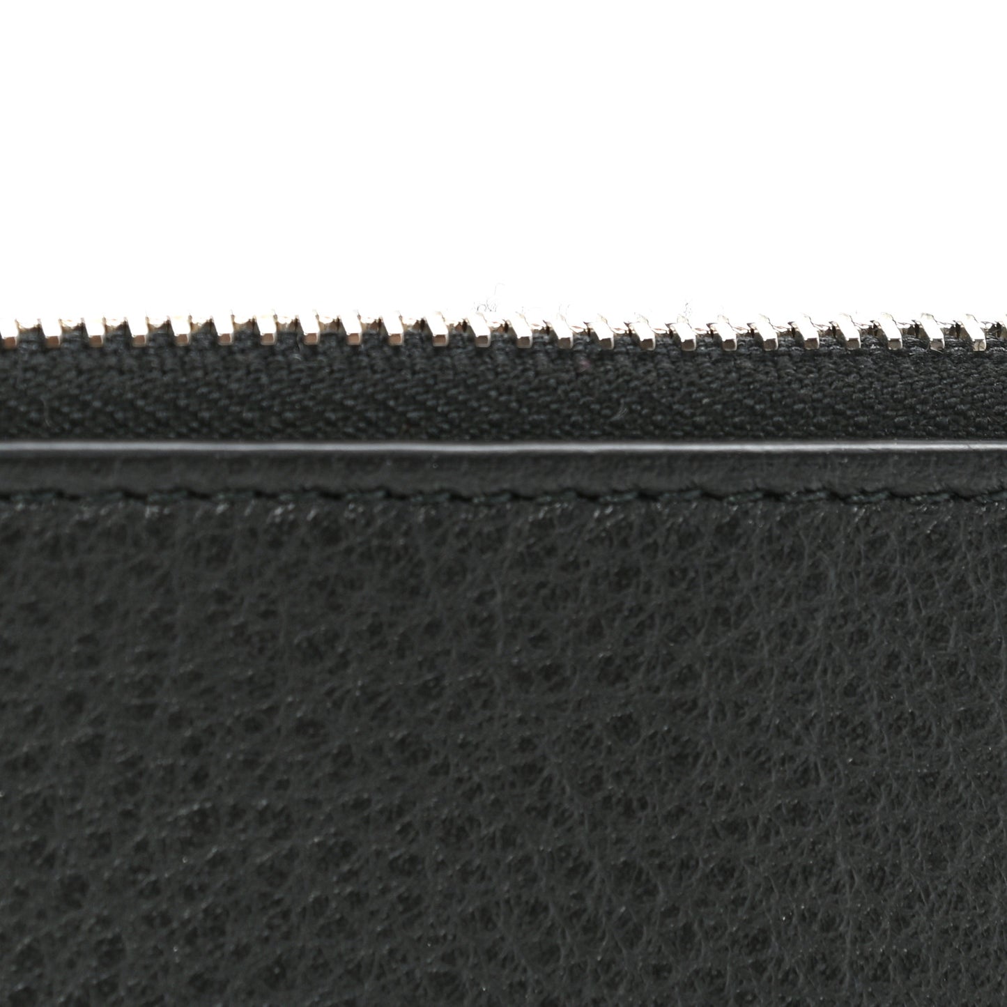 Calfskin Logo Medium Everyday Pouch Black