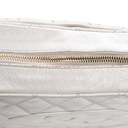 Chanel Caviar Quilted Hobo White 11 of 18