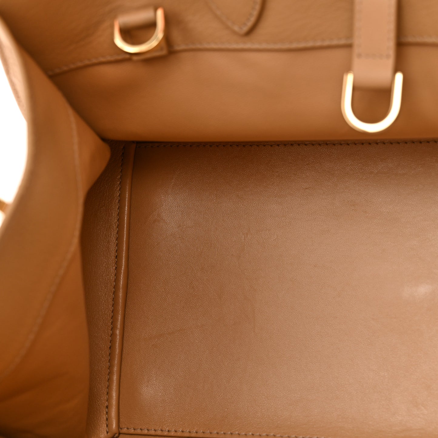 Natural Grain Calfskin Small Hug Bag Light Caramel