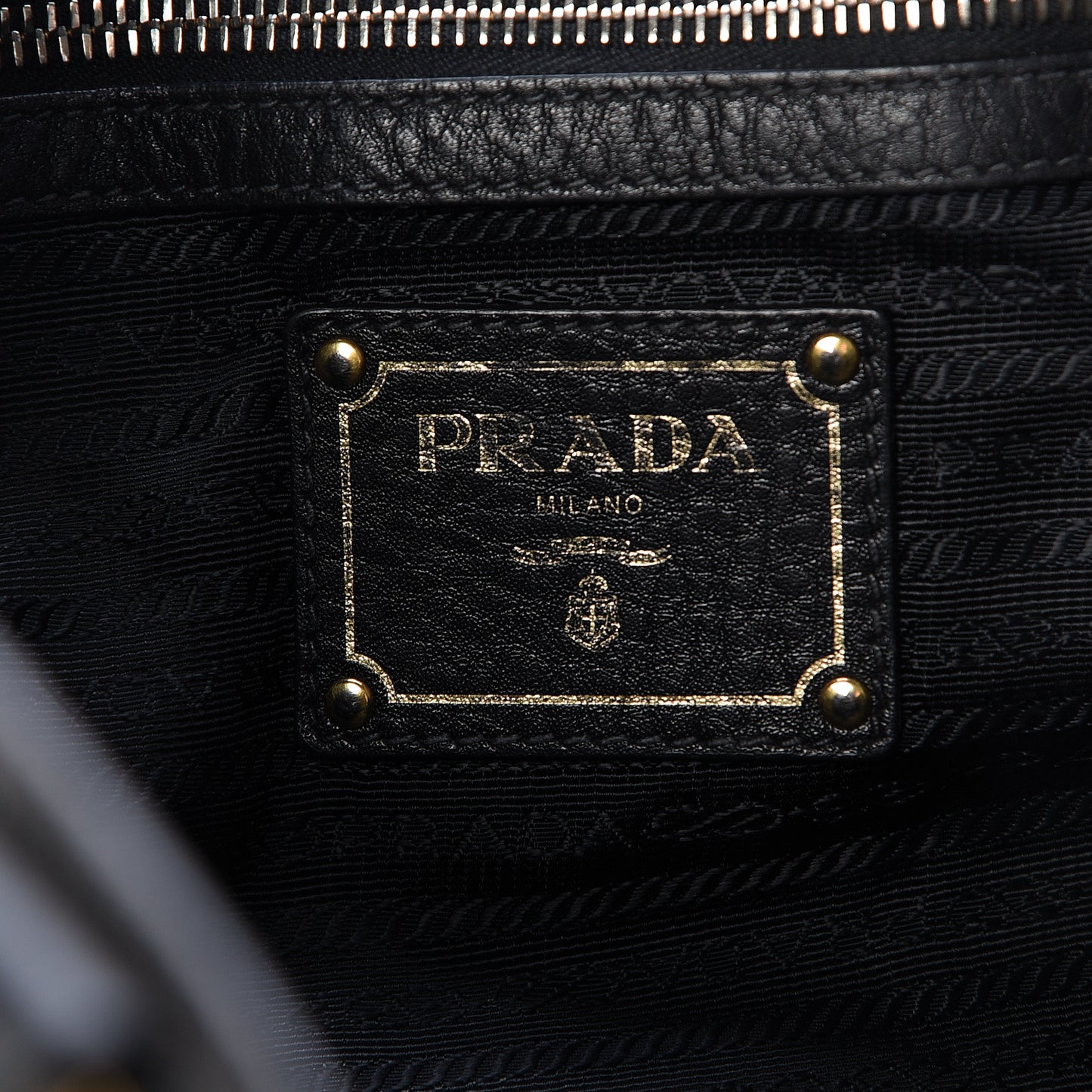Vitello Daino Buckle Tote Black