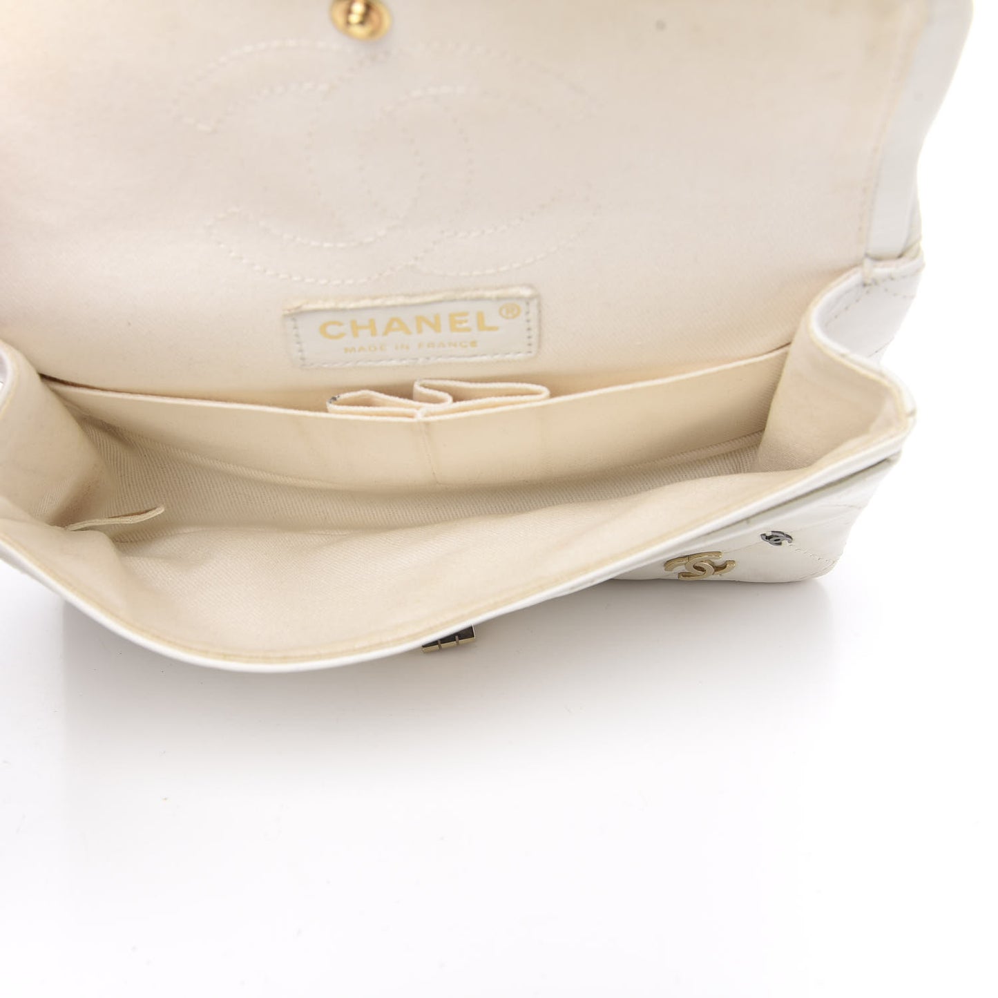 Calfskin CC Punk 2.55 Reissue 224 Flap White