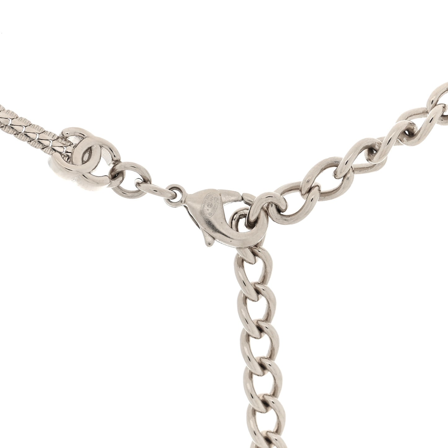 Metal CC Short Chain Necklace Gold