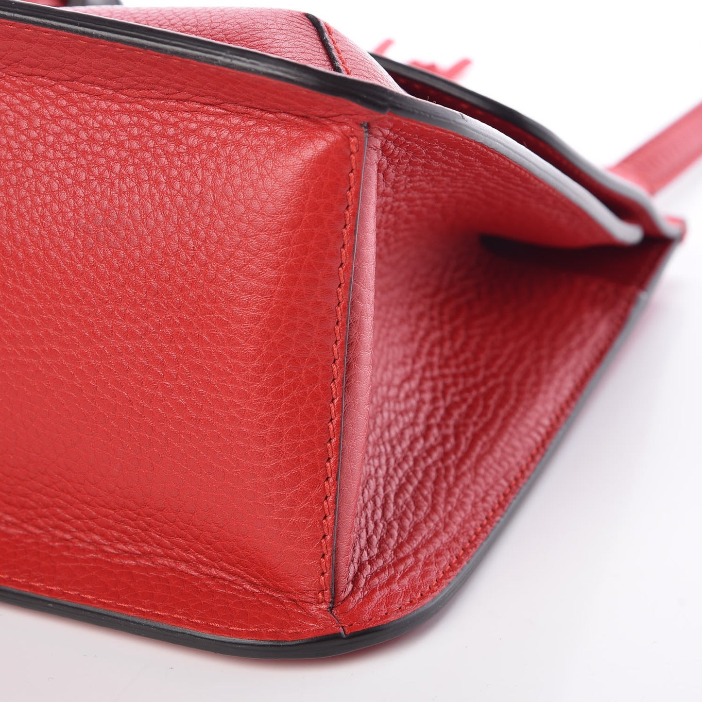 Pebbled Calfskin Medium Bamboo Daily Flap Shoulder Bag Red