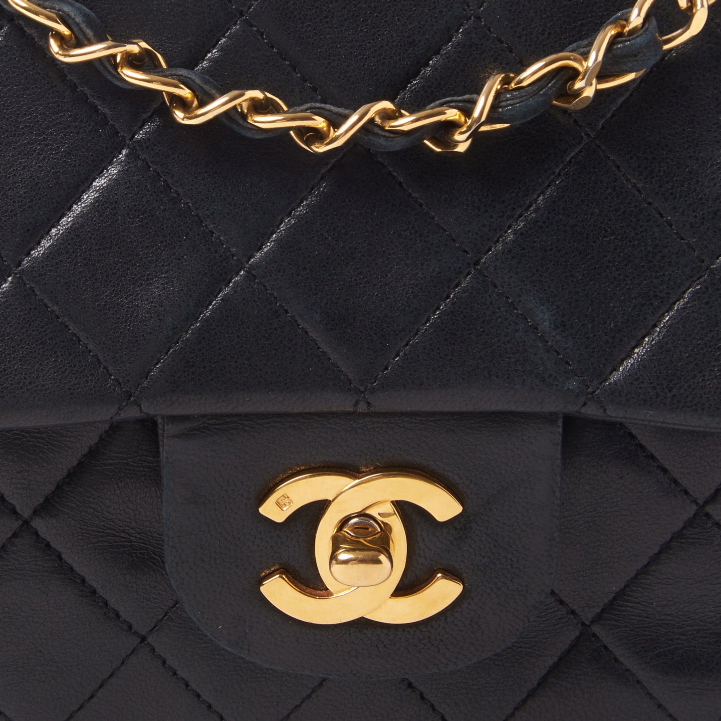 Lambskin Quilted Medium Double Flap Black