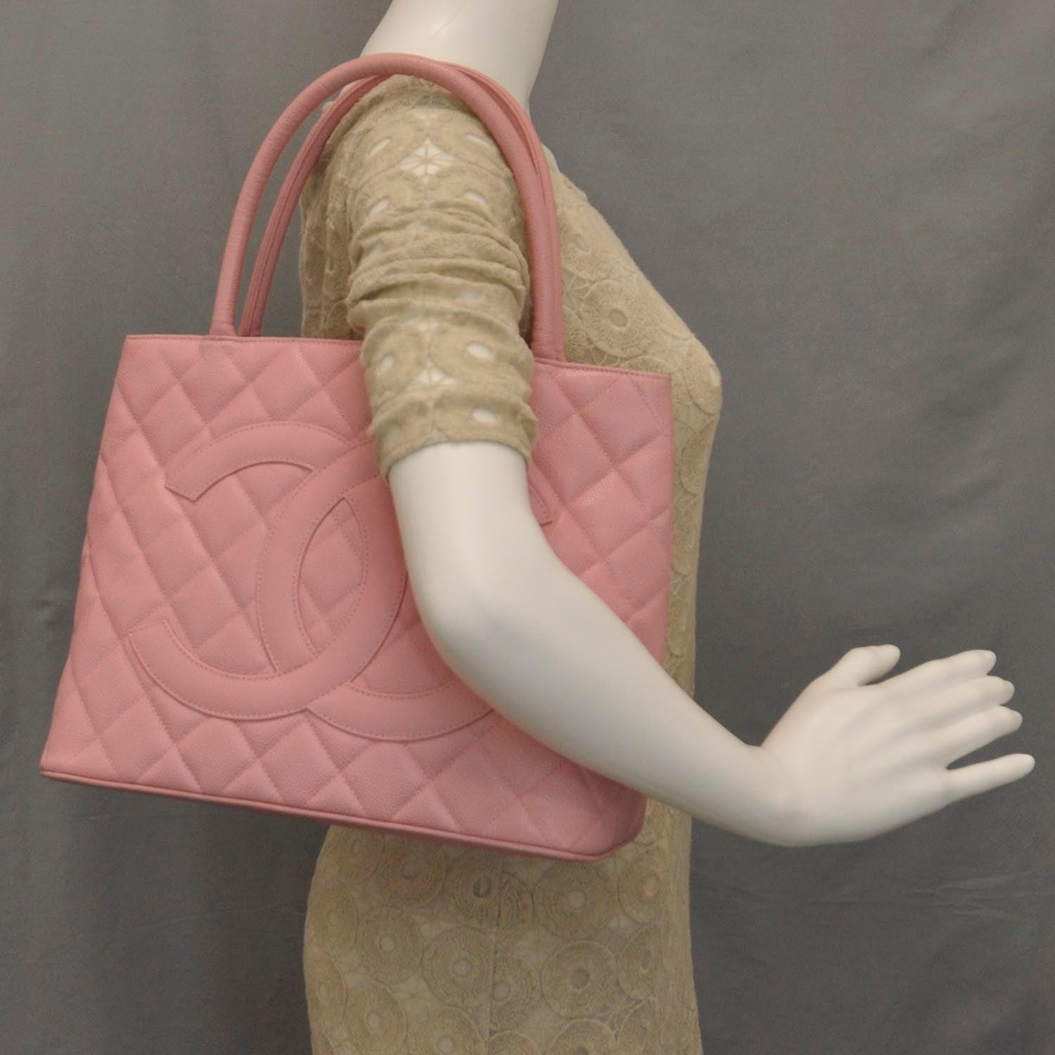 Chanel Caviar Medallion Tote Pink 2 of 8