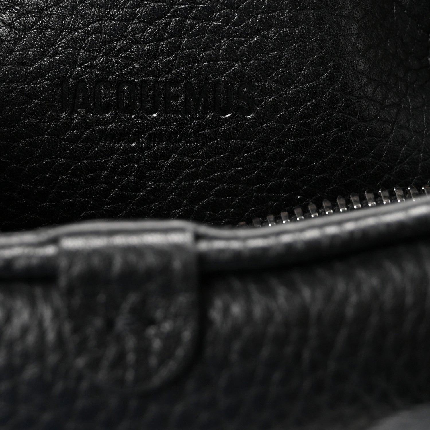 Jacquemus Grained Calfskin Le Petit Turismo Black 6 of 9