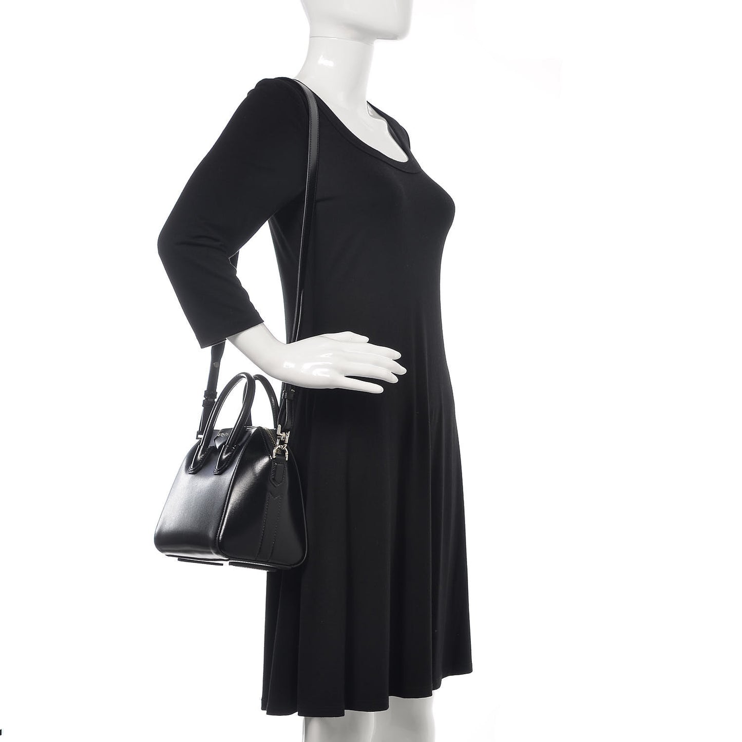 Shiny Lord Calfskin Mini Antigona Black