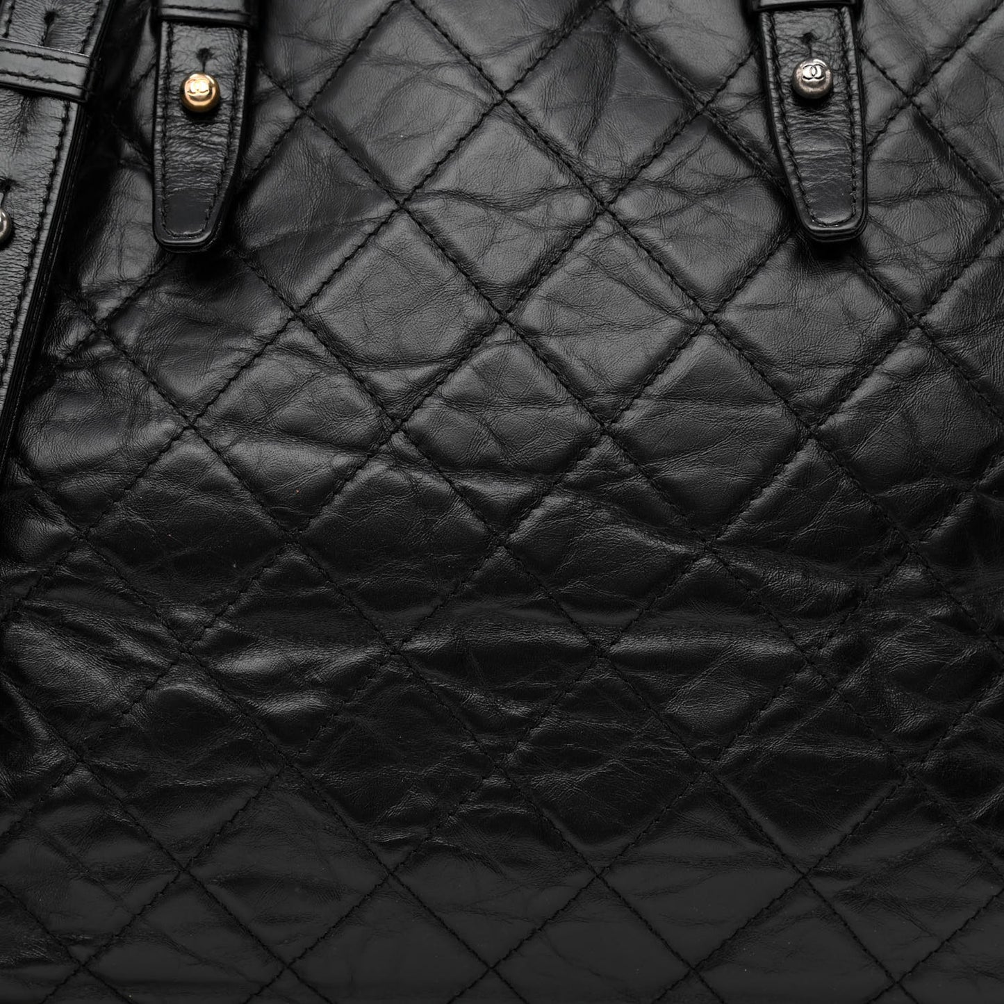 Aged Calfskin Quilted Large Gabrielle Shopping Tote Black
