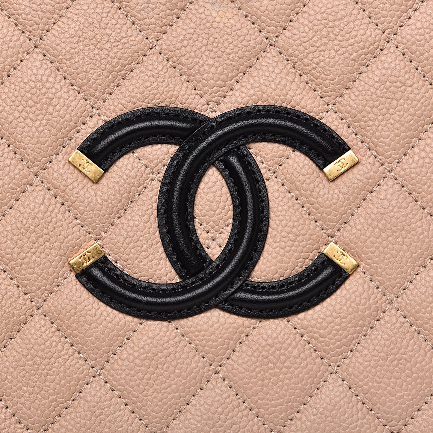 Caviar Quilted Medium CC Filigree Vanity Case Beige Black