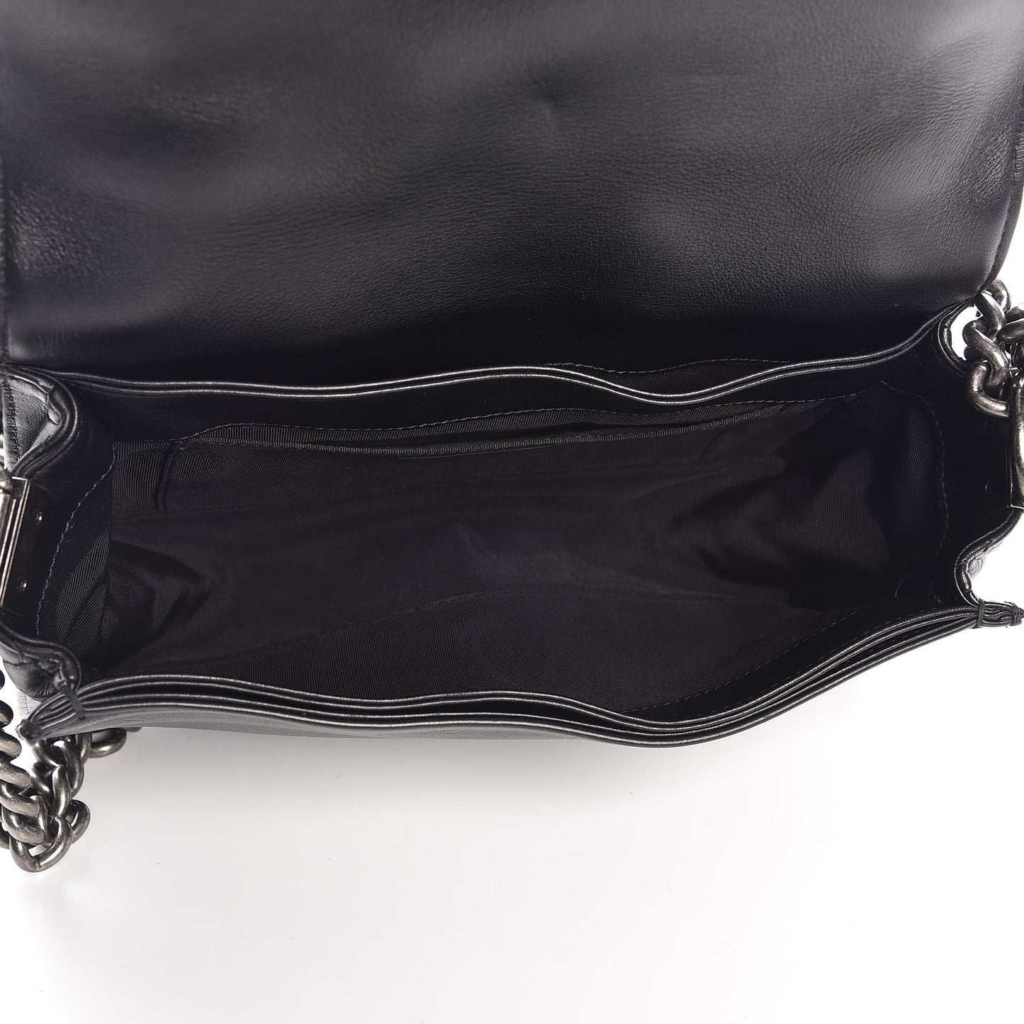 Calfskin Enchained Medium Boy Flap Black