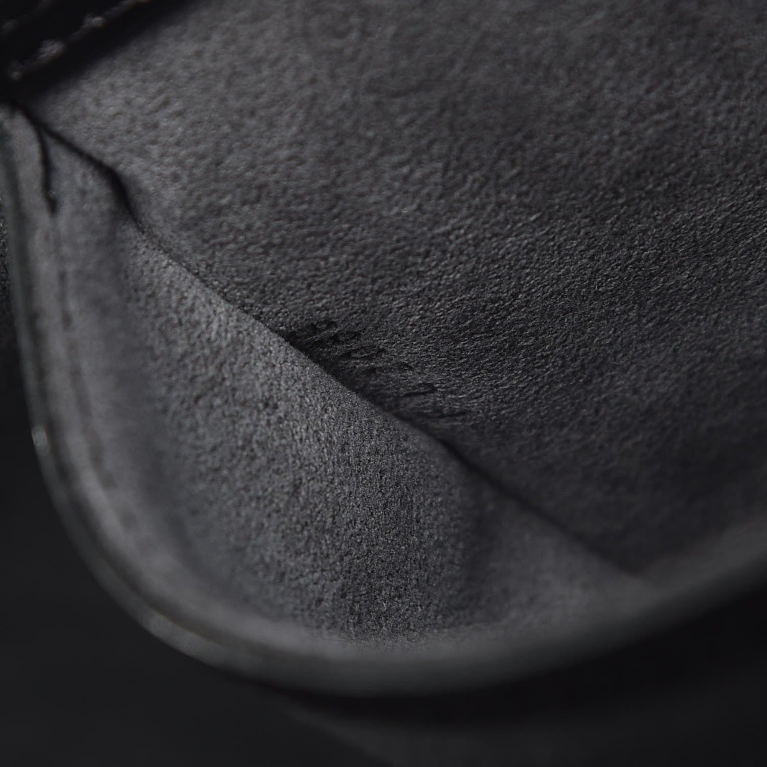 Louis Vuitton Epi Alma PM Black 7 of 7