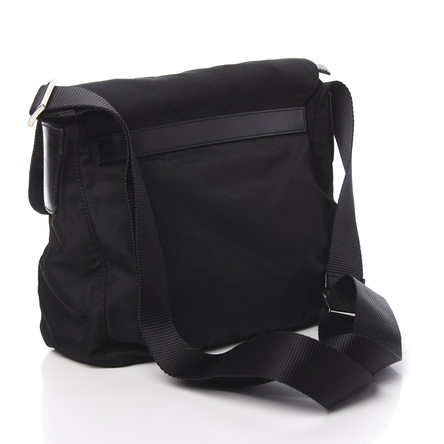 Nylon Vela Messenger Black