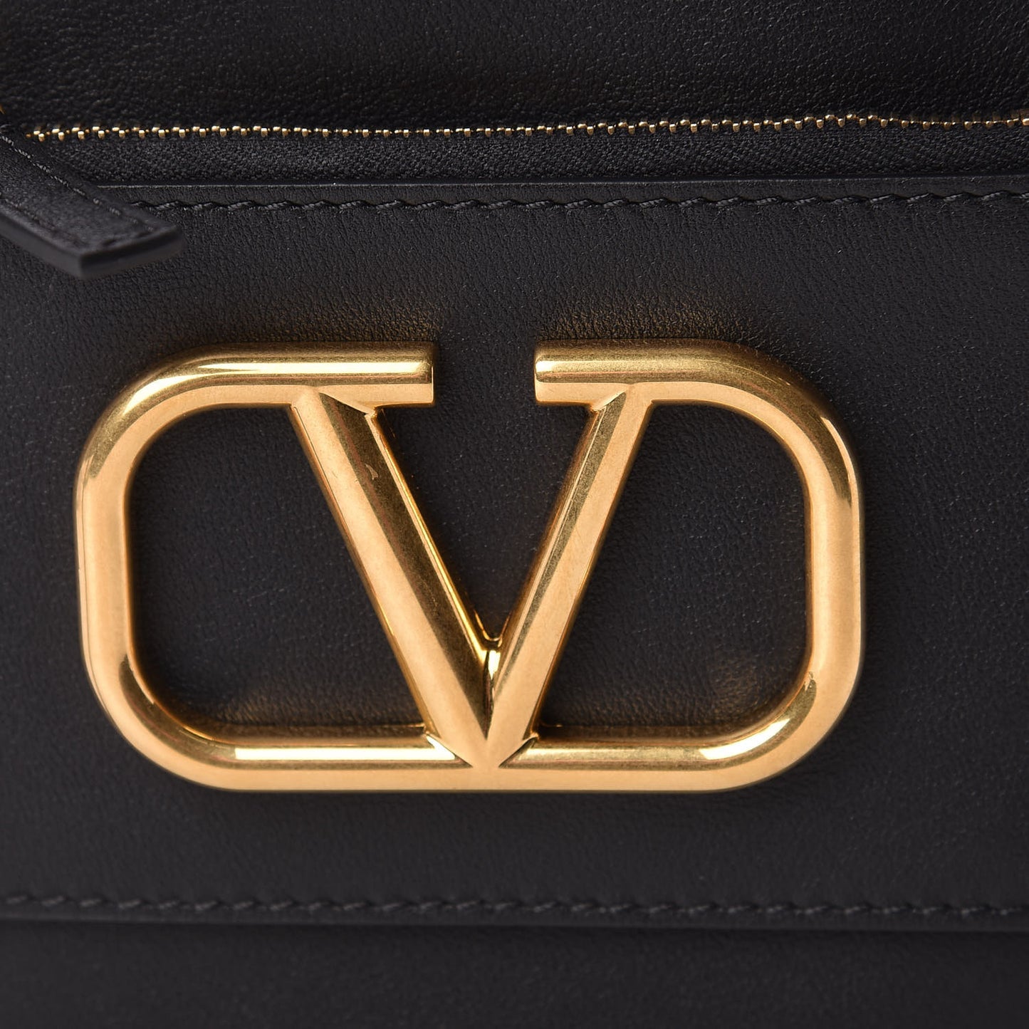 Calfskin VLogo Round Crossbody Bag Black