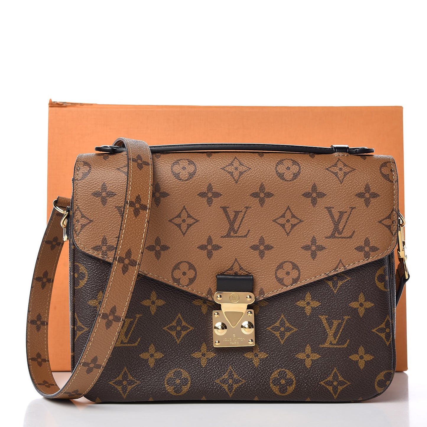 Reverse Monogram Pochette Metis