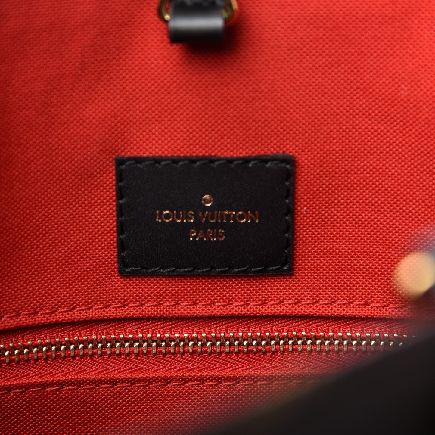 Reverse Monogram Giant Onthego MM