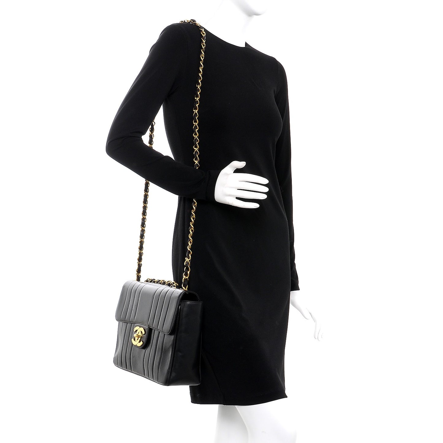 Lambskin Vertical Quilt Jumbo Single Flap Black