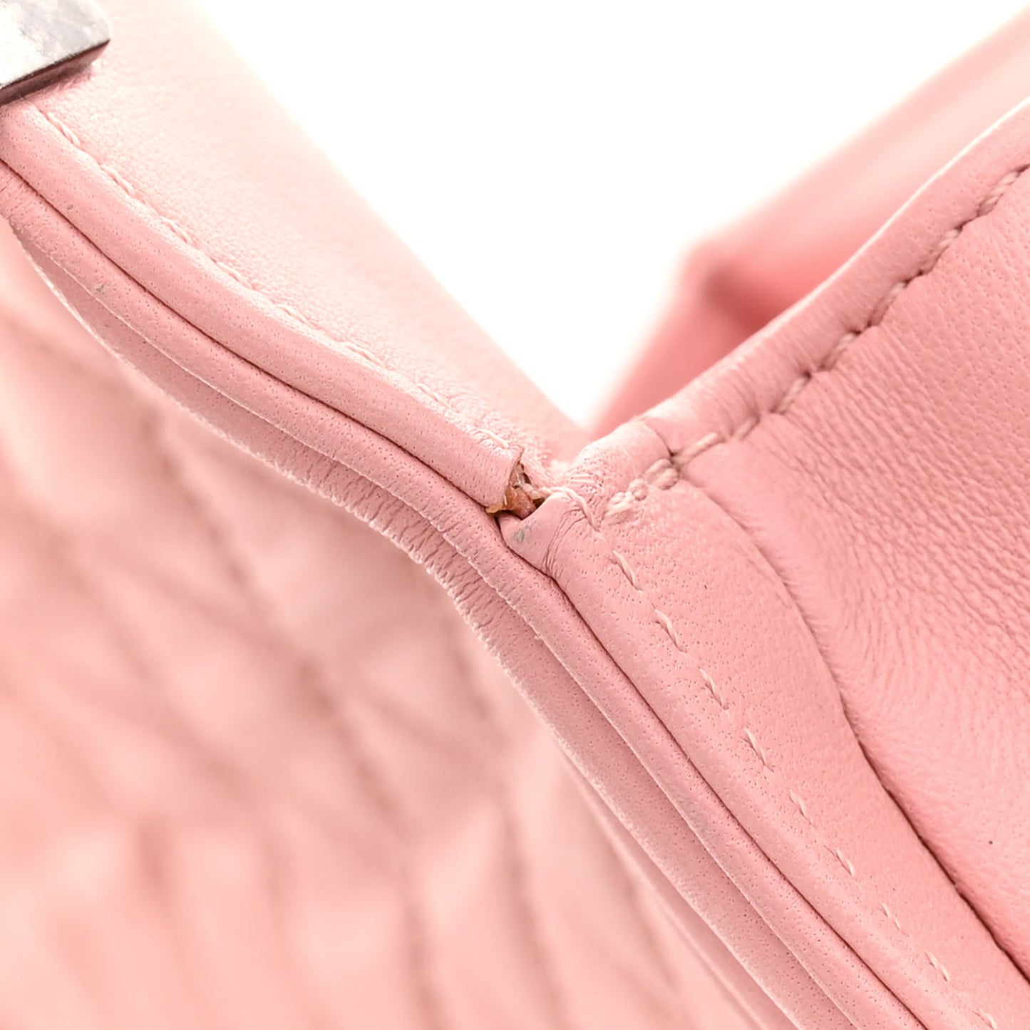 Lambskin Quilted Medium Boy Flap Light Pink