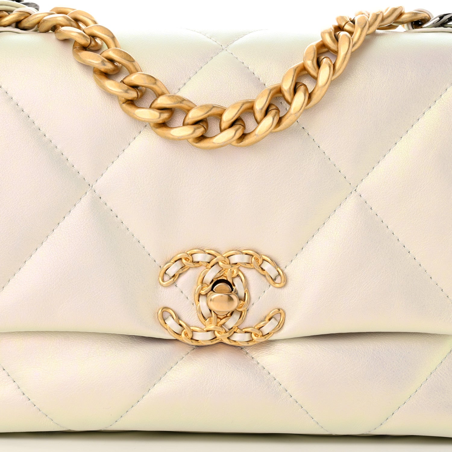 Chanel Iridescent Calfskin Quilted Medium Chanel 19 Flap White 8 of 11