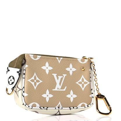 Louis Vuitton Monogram Giant Micro Pochette Accessories Kaki White 2 of 4