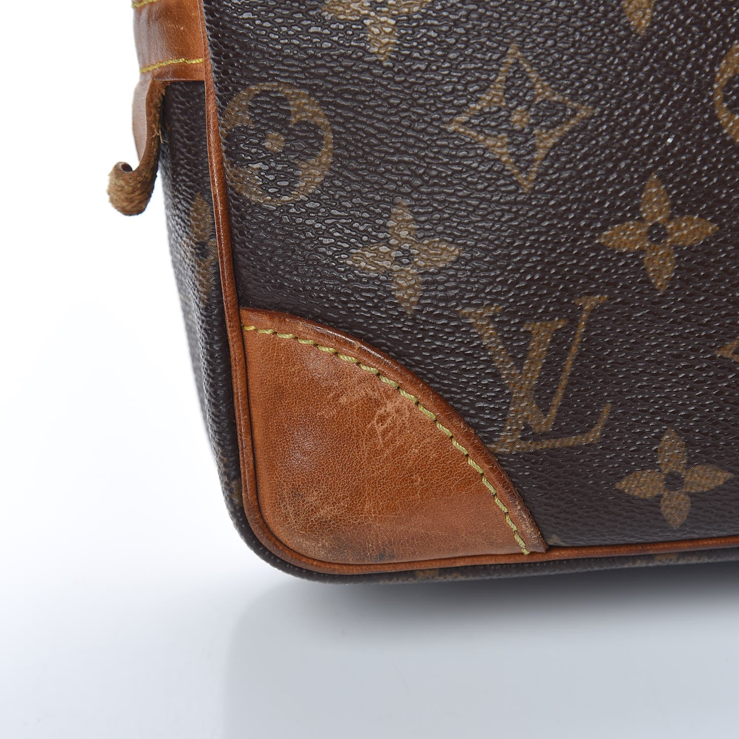 Louis Vuitton Monogram Pochette Marly Dragonne 26 11 of 16