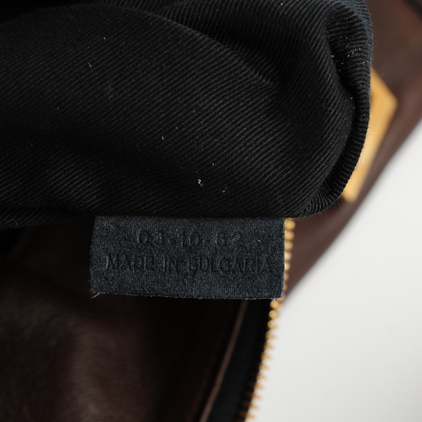 Calfskin Cary Zipped Shoulder Bag Anthracite