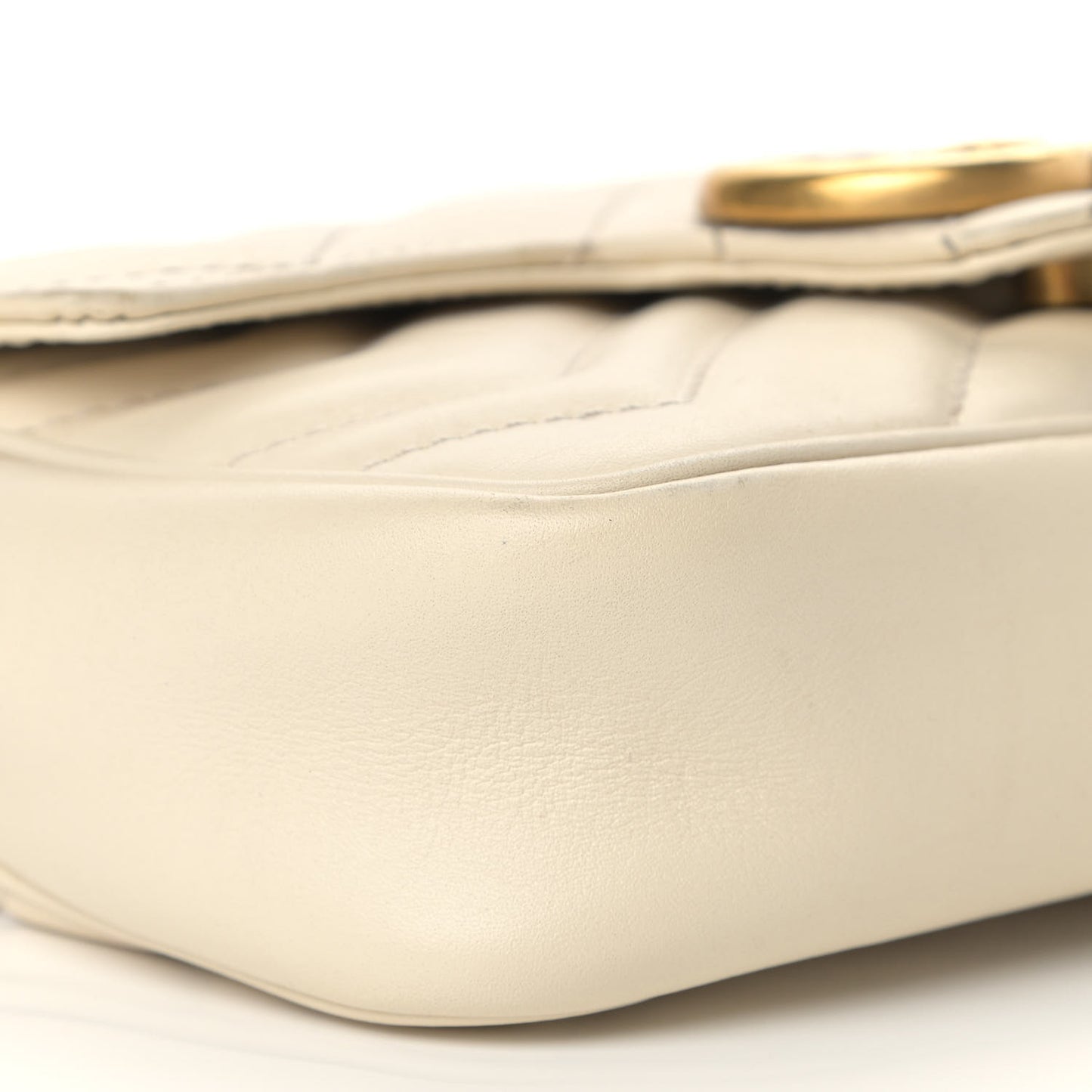 Calfskin Matelasse Super Mini GG Marmont Shoulder Bag White