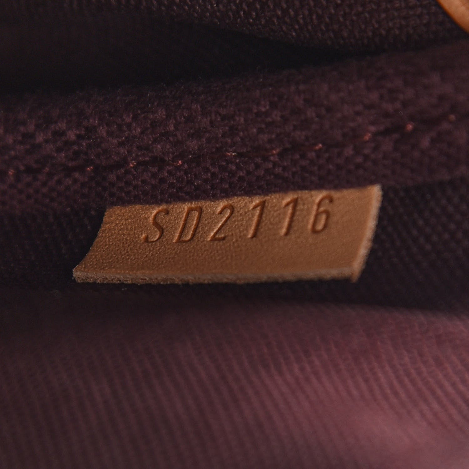 Louis Vuitton Monogram Favorite PM 8 of 10