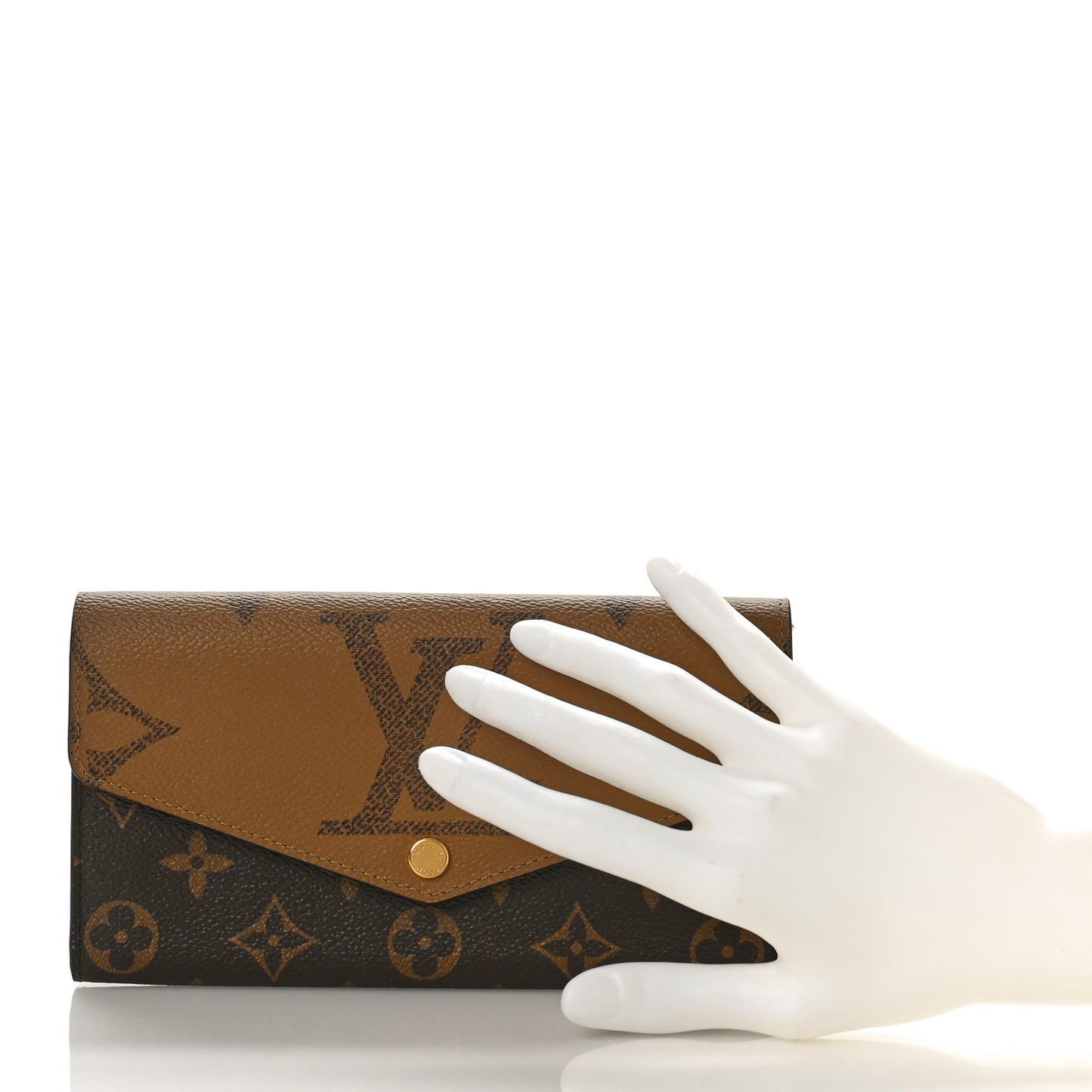 Reverse Monogram Giant Sarah Wallet