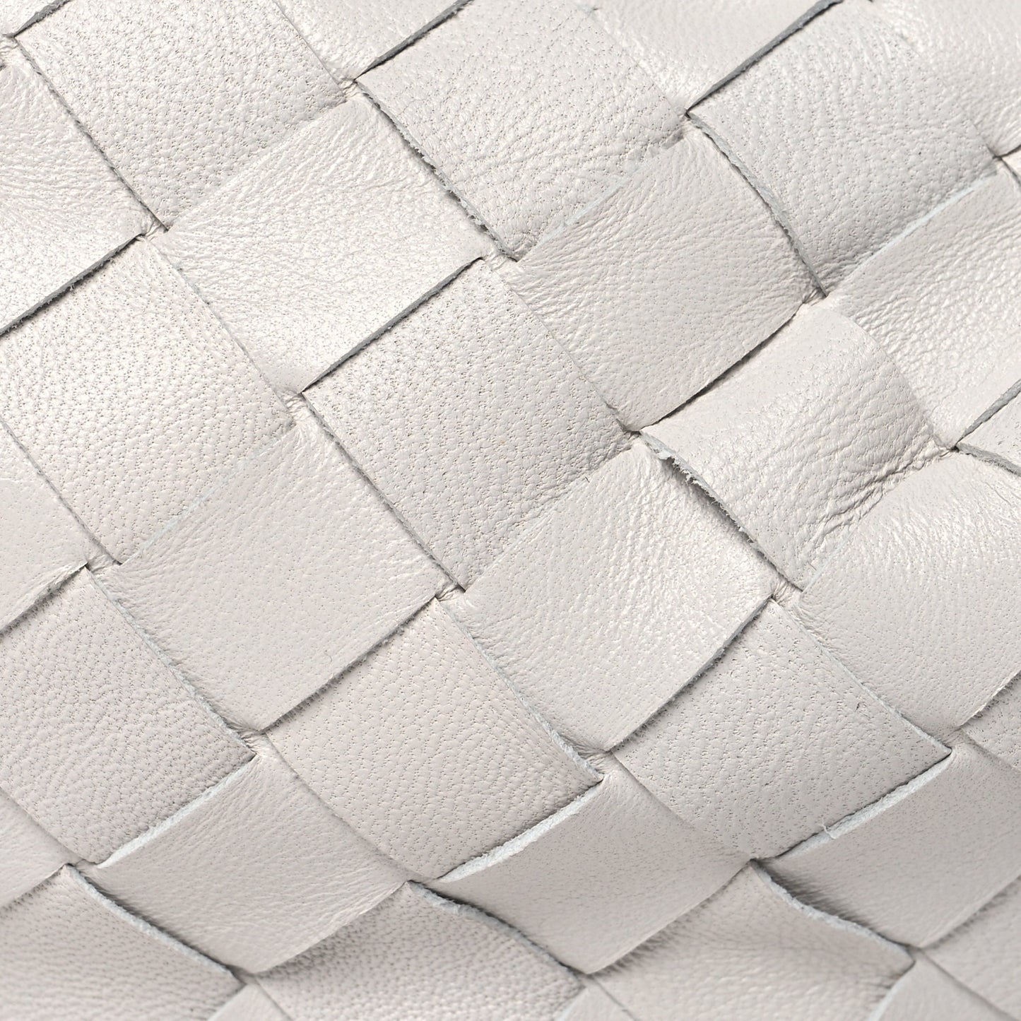 Nappa Intrecciato Candy Jodie Chalk